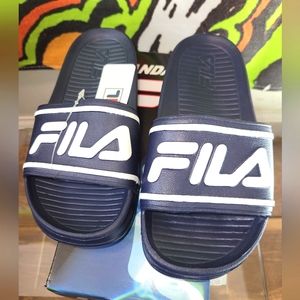 Boy's NIB Fila Slides Navy